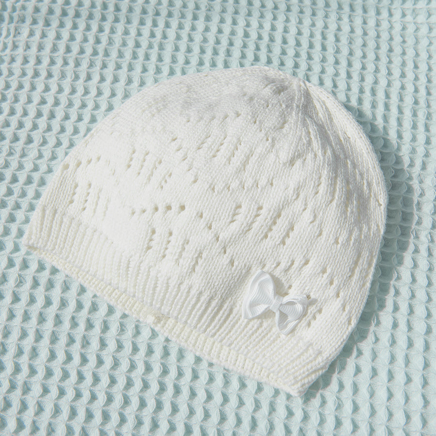 Girl's Cap Ecru