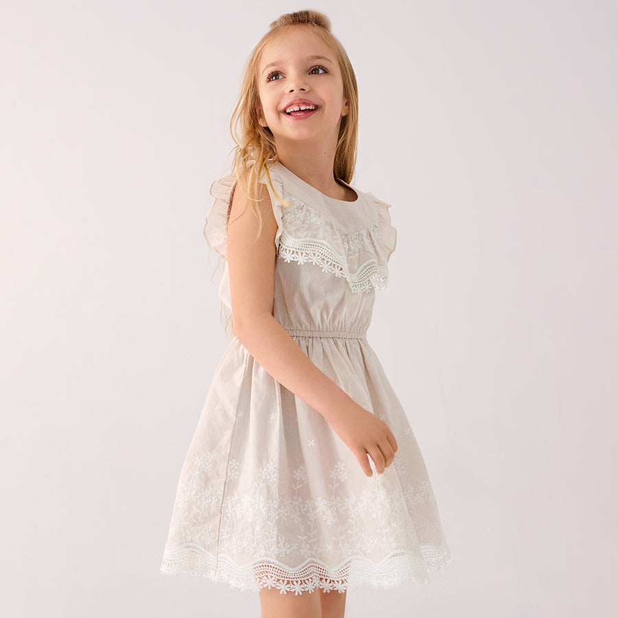 Girl's Frock Without Sleeves